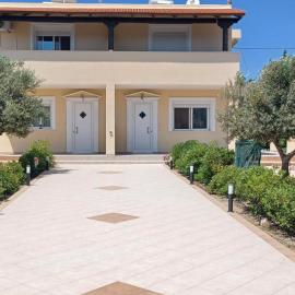 Sunny Garden Apartments, hotel u gradu Pastida