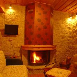 Ariadne Guesthouse, hotel Aráhovában