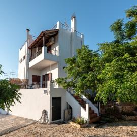 ApteraMare Tradidtional house 'New listing'