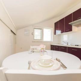 Apartman Maura, hotel di Vlašići