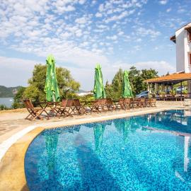 Family Hotel Saint Konstantin, hotel u gradu Glavatarci