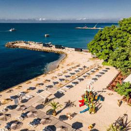 Royal Grand Hotel and Spa - All Inclusive and Free beach accsess, viešbutis mieste Kavarna