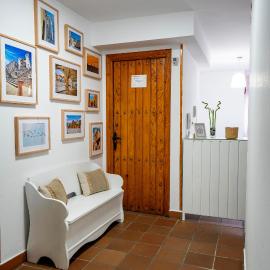 Hostal Plaza de Italia, hotel in Cáceres