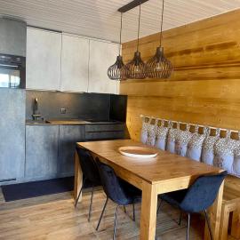 Appartement tout confort, hotel v mestu Champoussin