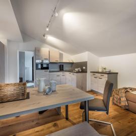 Ladinger, Landhaus