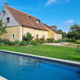 La Grange des Bruyères, hotel in Igé