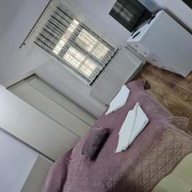 Apartament La Cetate โรงแรมในไอยุด