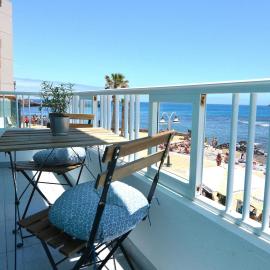 ARINAGA ARENA Y MAR BEACH