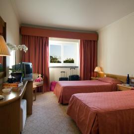 Hotel Cruz Alta, хотел в Фатима