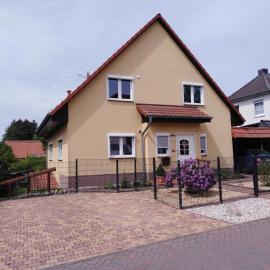 Ferienwohnung "Schwalbennest", отель в городе Мотцен