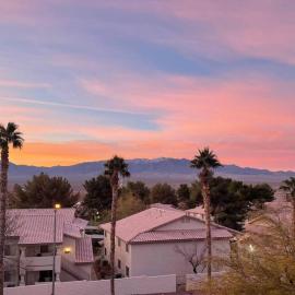 Spectacular Mountain Views at Hawk Ridge, hotel in Mesquite