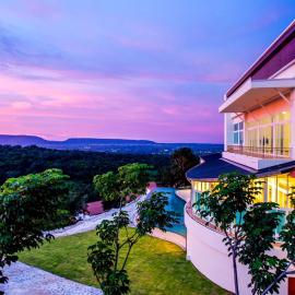 ChanNgarm Mountain View Resort จันทน์งาม เมาท์เท่นวิว รีสอร์ท, hotel in Si Khio