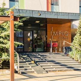 IMPIQ Hotel: Trnava şehrinde bir otel
