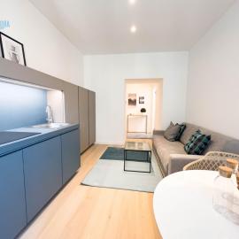 Slataper 9 Tirabora Short Rent, con parcheggio privato, hotell i Trieste
