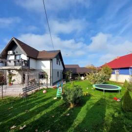 Casa Dor de Lac, hotel u gradu Salcioara