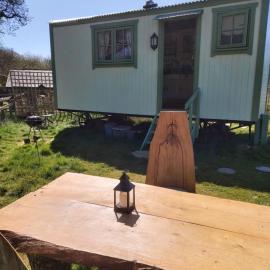 The Old Mill Shepherds Hut, khách sạn ở Okehampton