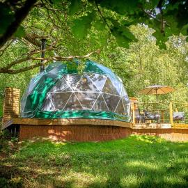 Finest Retreats - Chartwell Luxury Dome, hotel in Hoath