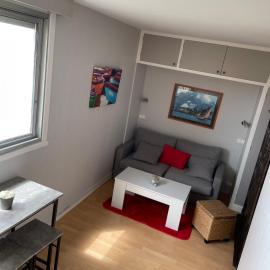 Studio with parking 100 m departures for the islands, hotel a Quiberon