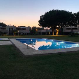 Casa de Férias com piscina - Condominio Vilamouraténis, hotel in Vilamoura