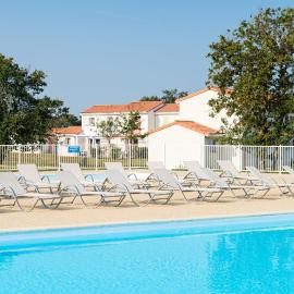 Lagrange Vacances Le Village de la Mer, hotel u gradu 'Talmont'