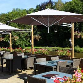 Hotel Val De La Cascade, hotelli kohteessa Stavelot