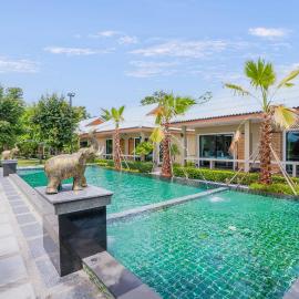 Tontan Resort Cha-am, hotel in Cha Am Beach