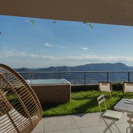 La Vista Bonita by Rent All Como