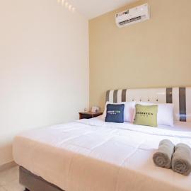 Urbanview Hotel Kangen Bungalow Purwakarta by RedDoorz, hotel a Maracang-tua