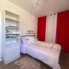 salle calme, hotel in Libourne