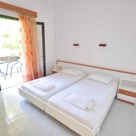 Antigoni Apartments, hotell i Acharavi