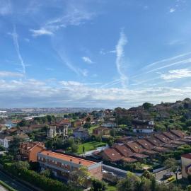 Viesnīca Pisazo con Vistas y garaje privado pilsētā Malianjo