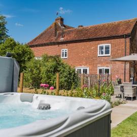 The Old Post Office by Bloom Stays, hótel í Faversham