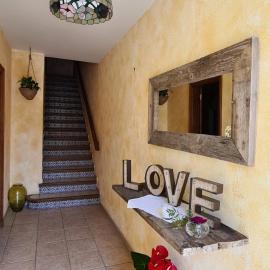 Casa Mon, hotelli kohteessa Tiurana