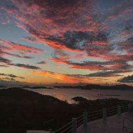 Serene Cruz Bay Villa Sep Mstr Kg Suite Stunning Sunsets, hotel en Cruz Bay