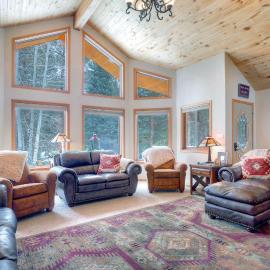 Seven Pines Cabin in Vallecito Lake Area of Bayfield CO, Hotel in Bayfield
