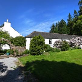 Craigadam Lodge with Hot tub, hotell i Castle Douglas