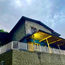 Kandikhal में, होटल Mrig Valley Resort, Homestay & Banquet