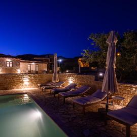 Aloni Ekies, hotel a Kardhamili