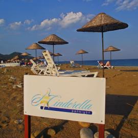 Cinderella Pension & Bungalow, hotel di Cirali