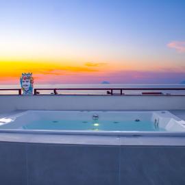Duca d'Aosta Terrace, Skypool & Sauna, hotel Acquedolciban