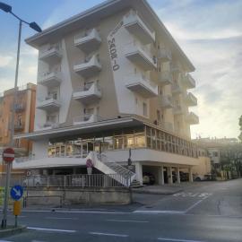 Hotel Madrid: Rimini'de bir otel