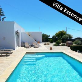 Villa Essence - a unique detached villa with A-C, heated private pool, hottub, gardens, patios and stunning views!, hotell sihtkohas Tías