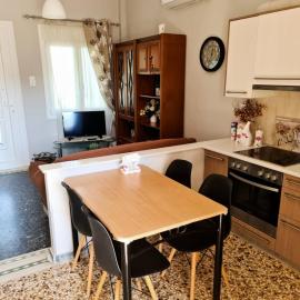Μοντέρνα εξοχική κατοικία στην Κωμη, hotell i Kómi