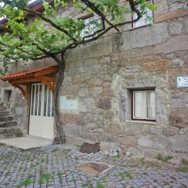 Casa da Lameira I by Gerês Casas