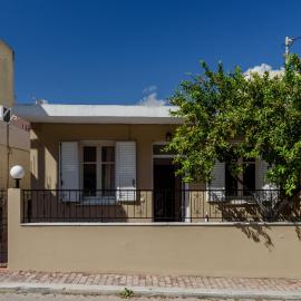 Zoe's house in Argostoli, hotel ad Argostoli