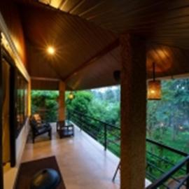Kuruva Isles Jungle Resort, hotel in Wayanad