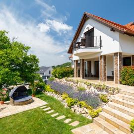 Pilger Apartments, Hotel in Tihany