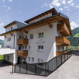 Garni Nill, Hotel in Schwendau