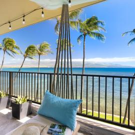 Spectacular luxury , modern oceanfront condo Maalaea-Kihei ,Maui، فندق في Wailuku