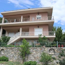 Angela House - Large Holiday Home for Families & Groups, khách sạn ở Áyios Andréas